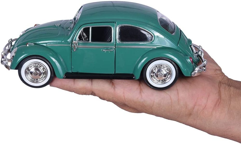 Motormax 1966 VW Beetle Diecast Car Model